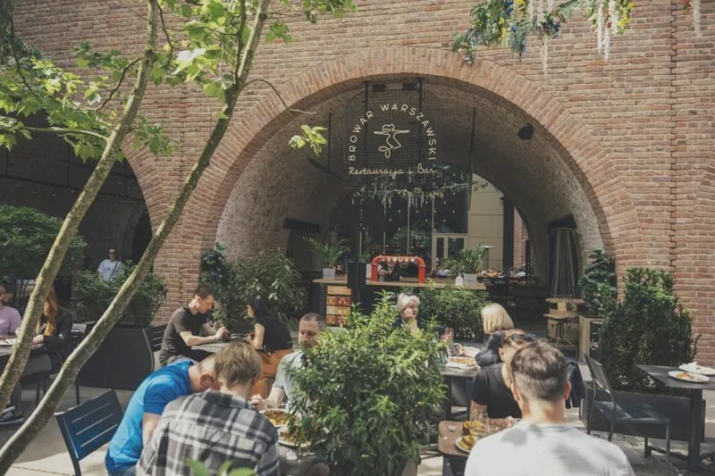 Jaki koncert w Warszawie umili dzisiejszy wieczór?