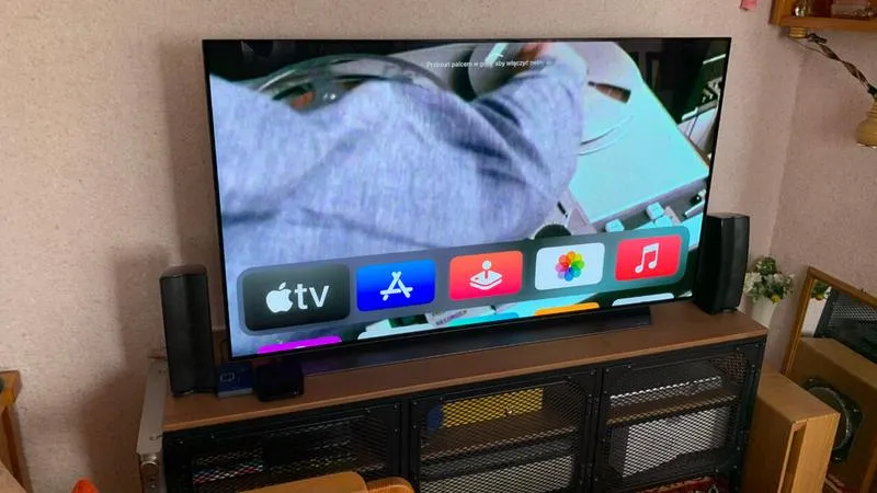 AirPods z telewizorem