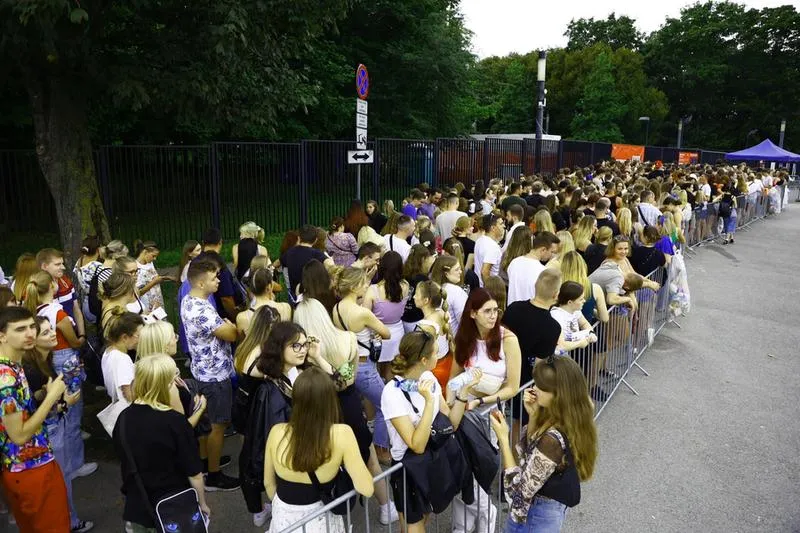 Jak uniknąć kolejek na koncert