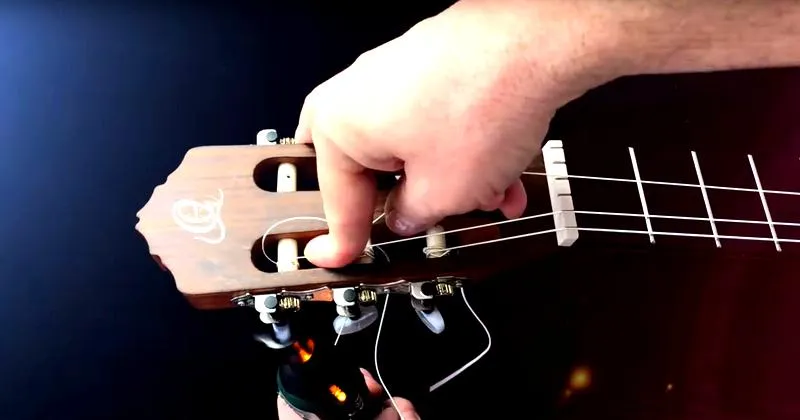 Wymiana strun w gitarze