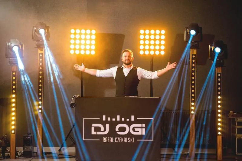 Wynagrodzenie DJ-a weselnego